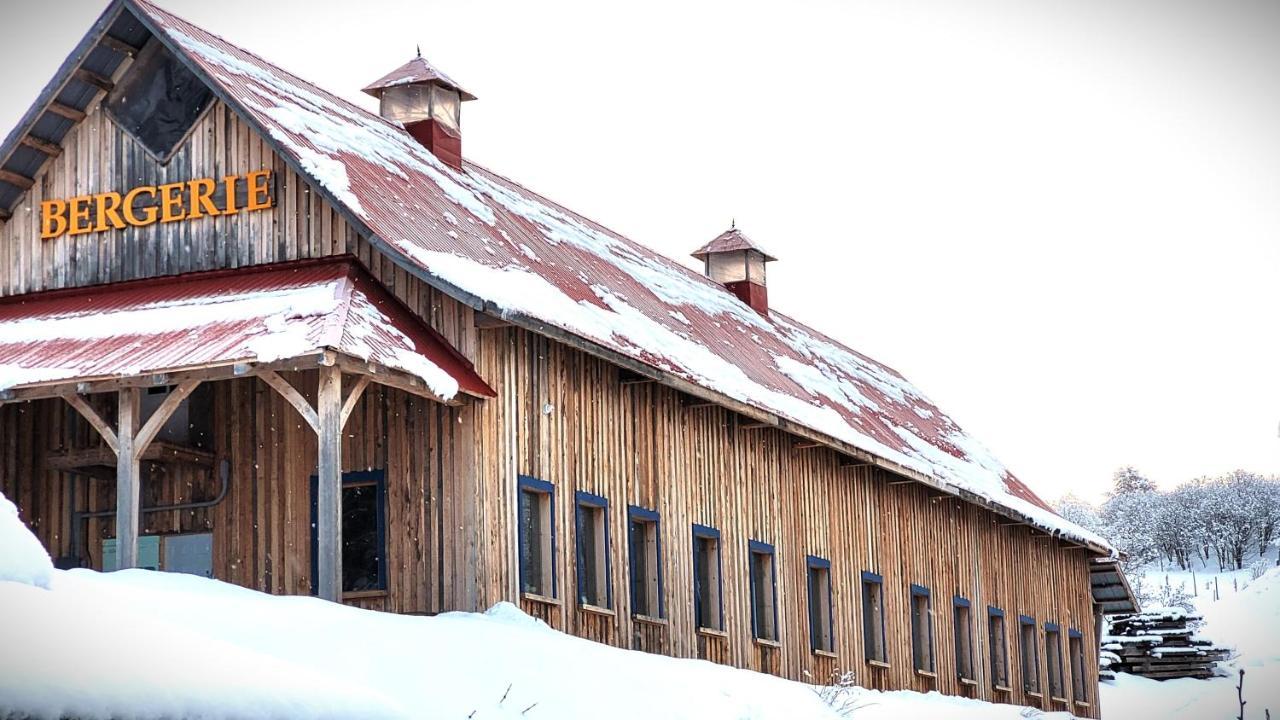 La Vieille Ferme ; l'Écogîte un loft campagnard Saint-Fulgence Esterno foto